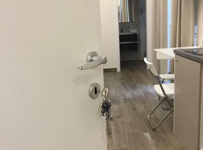 Garibaldi Station 2punto0 3*