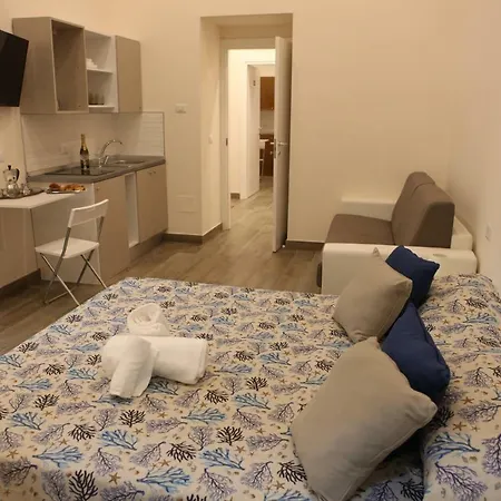 Bed and Breakfast Garibaldi Station 2punto0 Νάπολη