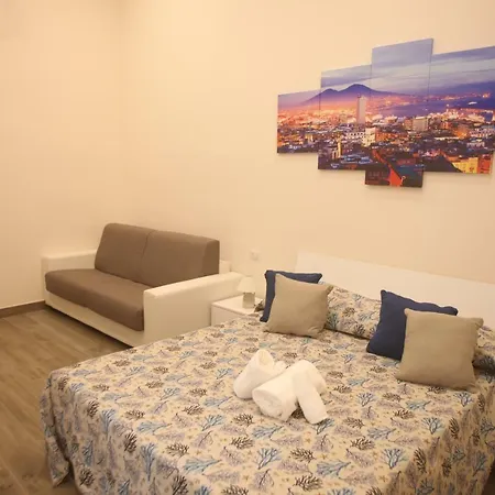 Garibaldi Station 2punto0 3* Naples