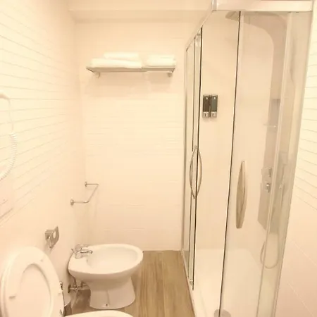 Garibaldi Station 2punto0 3* Napoli