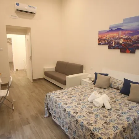 فندق مبيت وإفطار Garibaldi Station 2punto0 3*