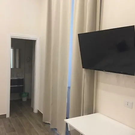 فندق مبيت وإفطار Garibaldi Station 2punto0 نابولي