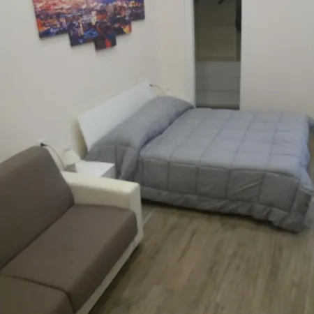 Garibaldi Station 2punto0 B&B 나폴리